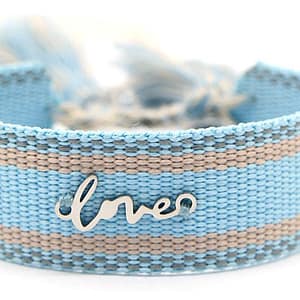 Christelijke stoffen blauwe armband met zilverkleurige LOVE bedel